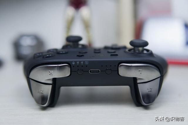一键学习，比Switch原生手柄还好用的谷粒金刚PRO手柄