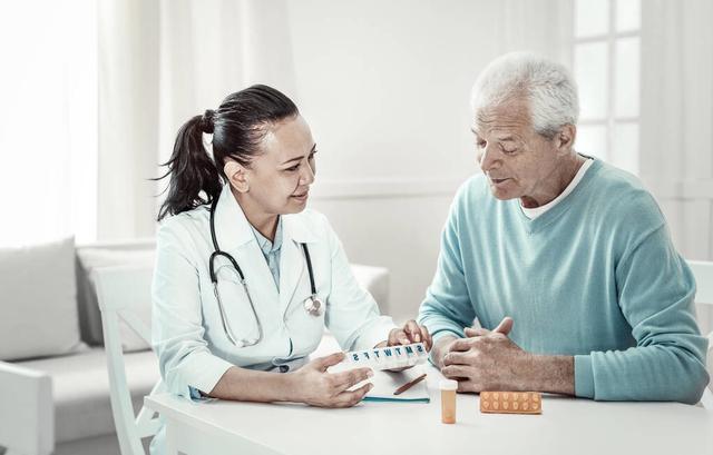 颈动脉发现了斑块，可以用阿司匹林治疗吗？不是所有人都需要