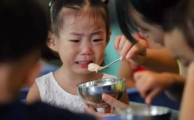 你的育儿经■经验：奶奶带娃5年，只用这1招，孩子从未积食，吃饭香个子高