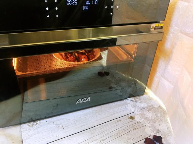 孩子爱吃小鸡腿，给他这样做，鲜香入味，闻着都流口水