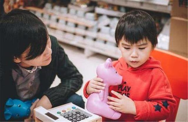 [你的育儿经]李玫瑾：孩子小时候有这“4个特征”，长大后情商低，父母要了解
