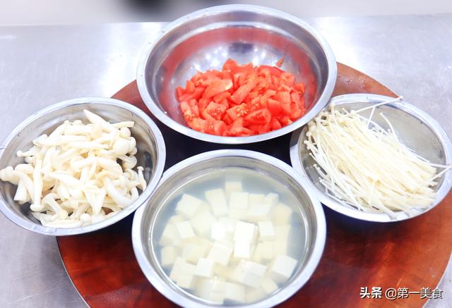 喝一口就如沐春风的简单“红汤”！买不到的鲜香浓郁都在这一锅