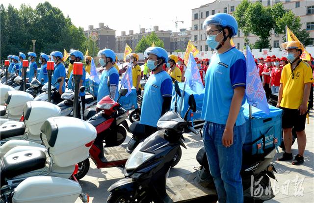 河北新闻网河北顺平:开展“一盔一带”安全教育