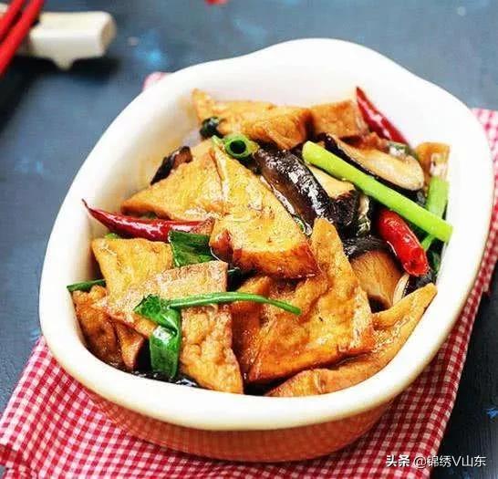 美食精选13道，菜品丰富，营养价值高，大人孩子都喜欢吃！