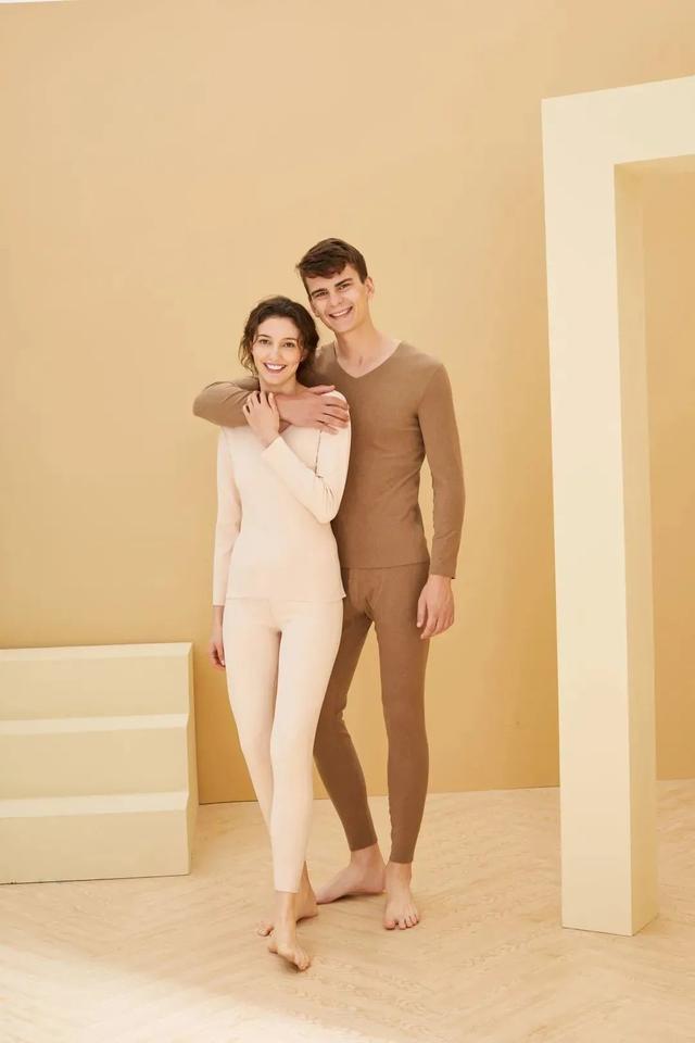 「秋裤在腿 入冬无悔」专利黑科技，发热速暖分分钟解决，温暖您的整个冬天