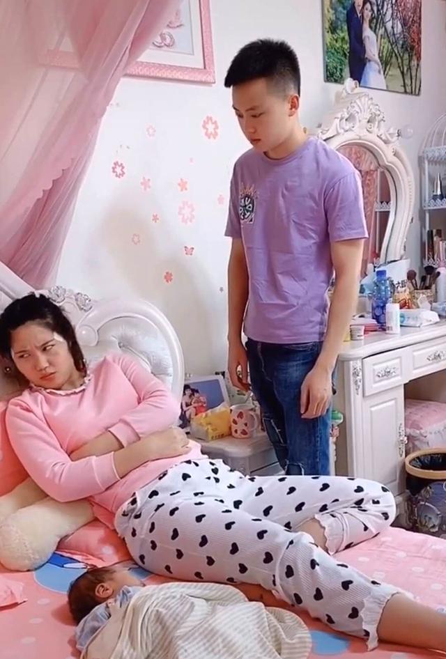 幸福相守|宝宝出生16天，宝妈因为涨奶要给娃断奶，网友：有种工具叫吸奶器