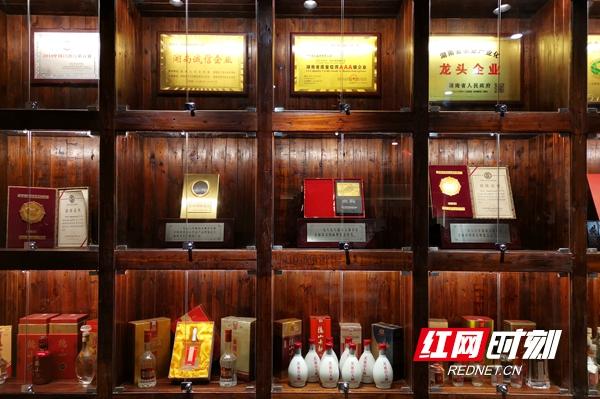 德山|又一家！德山酒窖泓鑫形象体验店盛大开业