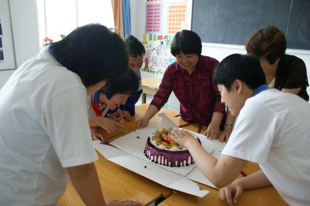 『你的育儿经』给娃庆祝生日应过“阴历或阳历”？3个规矩看完，家长再决定不迟