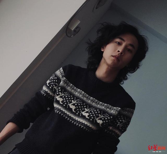 红星新闻|演员独白：《成都偷心》重返舞台，观众都戴着口罩，但投射过来的眼神热切