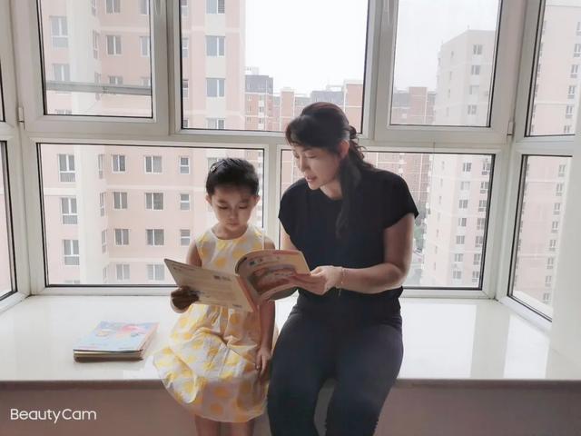 你的育儿经|「承德高新区阳光四季小学 班级特色活动」书香飘万家 阅读润童心