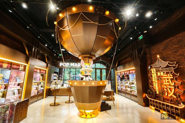玛特|半年营收3.1亿，泡泡玛特门店如何成为商场流量入口？