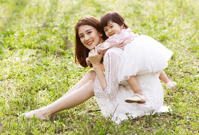 【你的育儿经】女人生娃后的第一年，两件事上多投资，能取悦自己，家庭也更和谐