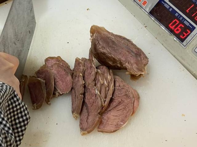 牛肉|一天卖出上百斤牛肉！益乐路这家温州“牛