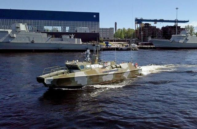俄罗斯两艘新型高速巡逻艇服役 可搭载20名海军陆战