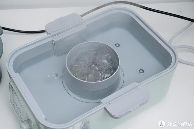 网红电蒸锅哪家强？老纪替您认真对比评测摩飞蒸炖锅&amp;北鼎蒸炖锅