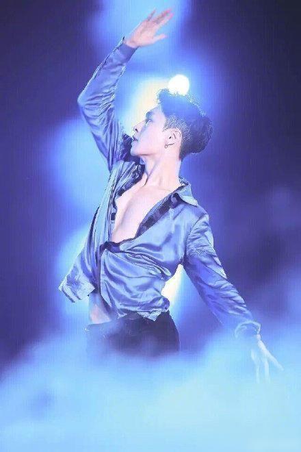 青春你太痘了|张艺兴发长文告别《我是唱作人2》，真诚对待音乐的热爱让人动容