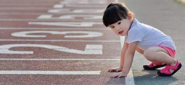 你的育儿经@“我再也不和你下棋了！”孩子怕“输”的背后，到底在怕什么？