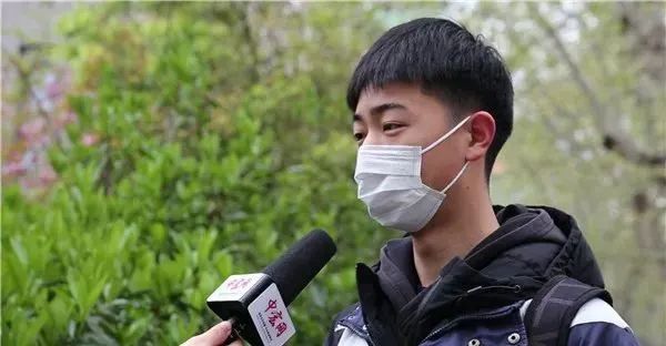 「暖先生格调」实拍！开学第一天，南京老师紧急通知！上课、吃饭是这样的……