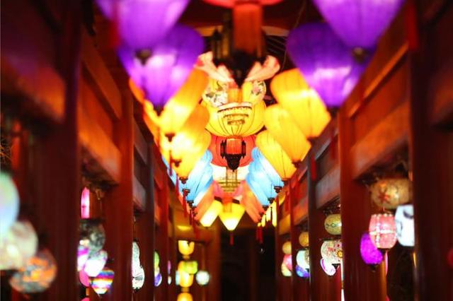 我的天！蔡徐坤、Angelababy、郭麒麟等跑男家族成员齐聚清明上河园！穿宋装、玩穿越，一起揭开这里的神秘面纱|影视交流地