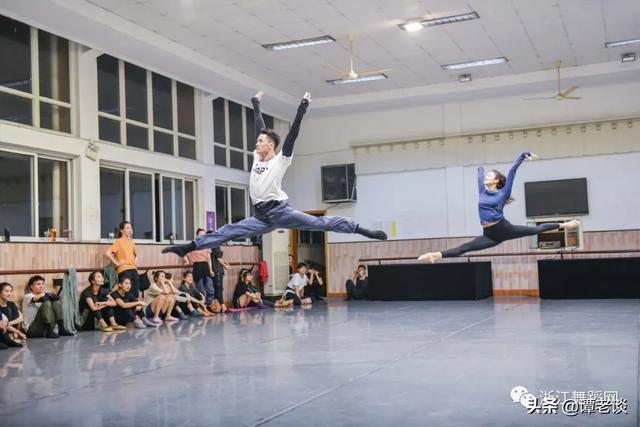 清心醉人|浙歌《生命舞迹》24日上演，练功房排练记，先睹为快