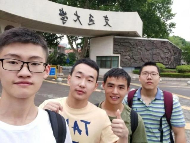 保研|出道”！这些交大学霸宿舍全部保研……