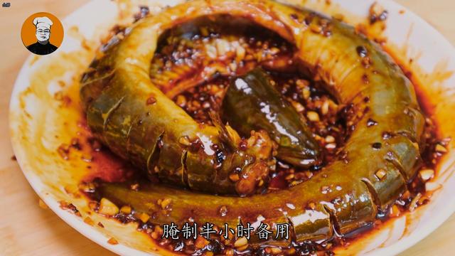 喜欢吃鱼的一定要收藏，不用煎不用炸，鱼肉滑嫩又鲜美