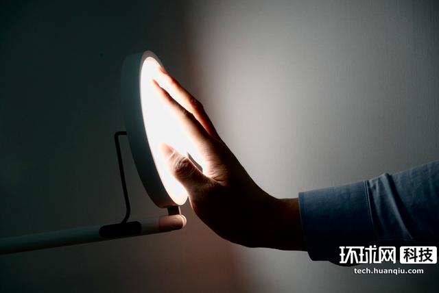 看护|小白智能看护灯开箱：让心意发光，让关爱留“影”