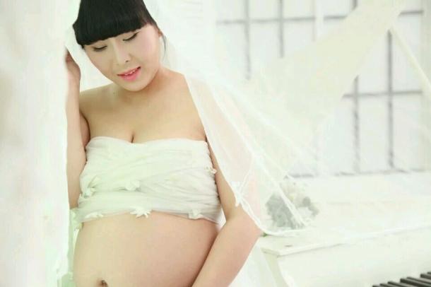 你的育儿经：如何拍出完美的大肚照白白胖胖孕妈妈好幸福