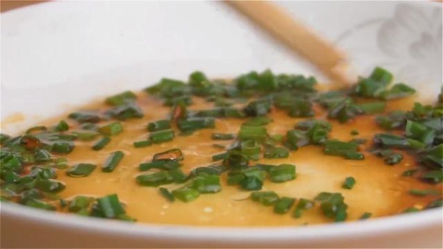 饭店卖25一份的卧蛋，教你在家做，成本不到6块钱，比蒸蛋简单