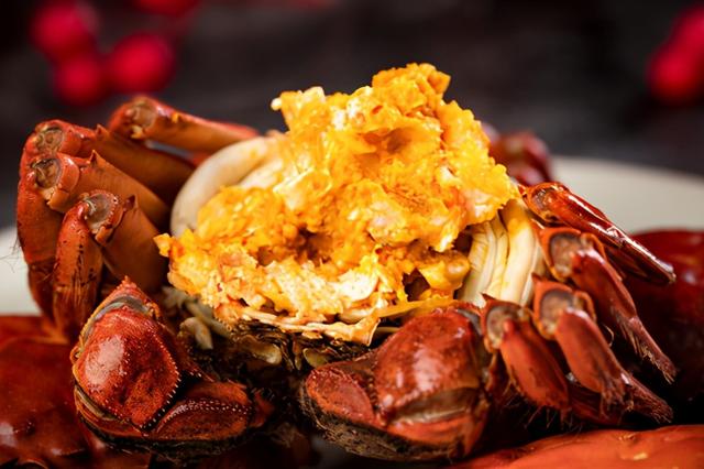 想吃海鲜怕犯戒？不如尝尝赛螃蟹！