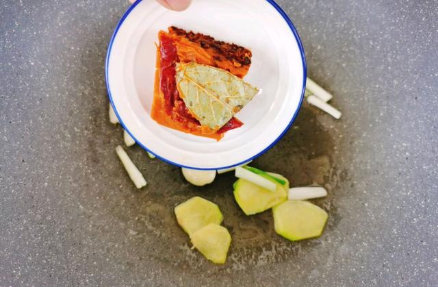 何老师同款麻辣烫，在家get起来，冬天就要吃点热乎的