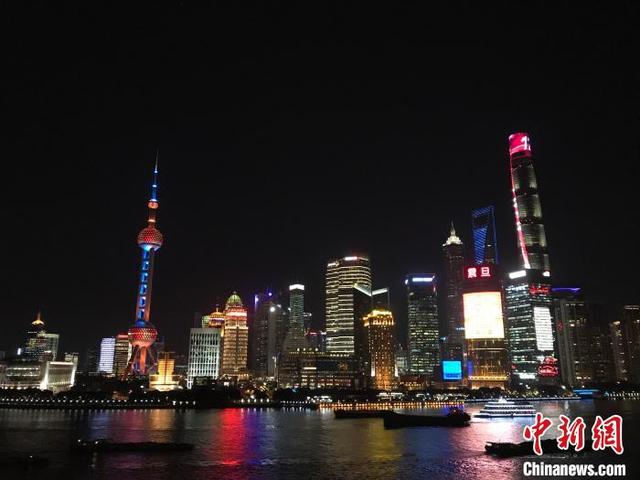 上海|从“口罩小生产”到“在线新经济”解读上海经济“逆势增长”密码