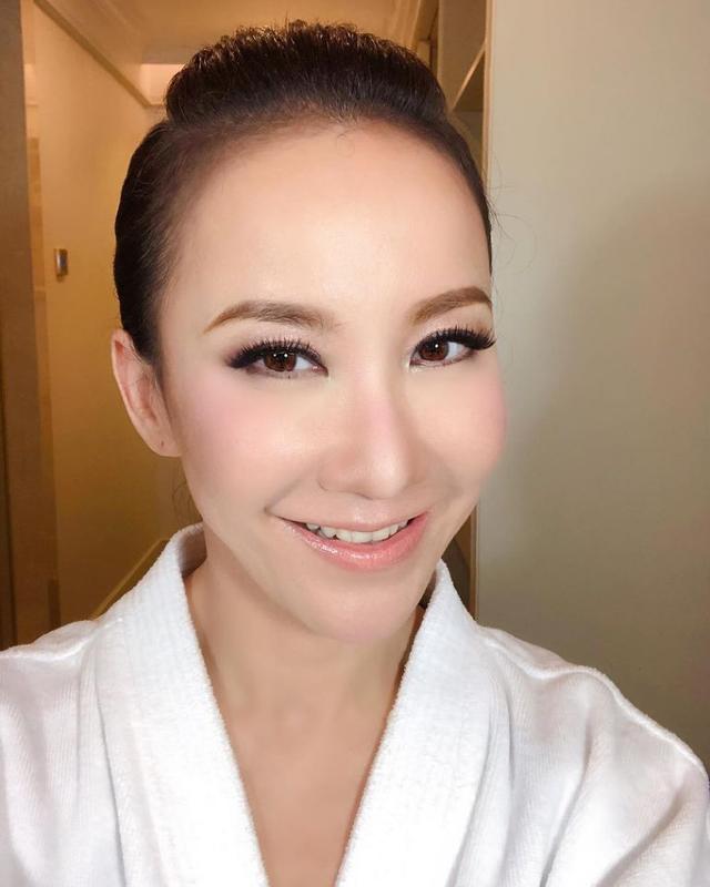 笙笙千离|CoCo李玟45岁健美身材宛如少女！一天600个仰卧起坐练出小蛮腰