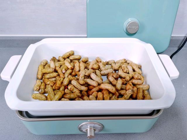 香辣花生的做法：美味无比，做法还简单