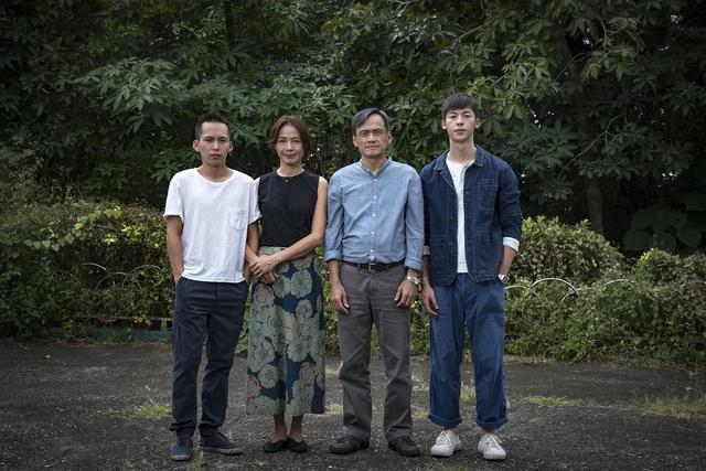 「超级宝妈」《阳光普照》:人生就像开车上路,要握紧手中的方向盘
