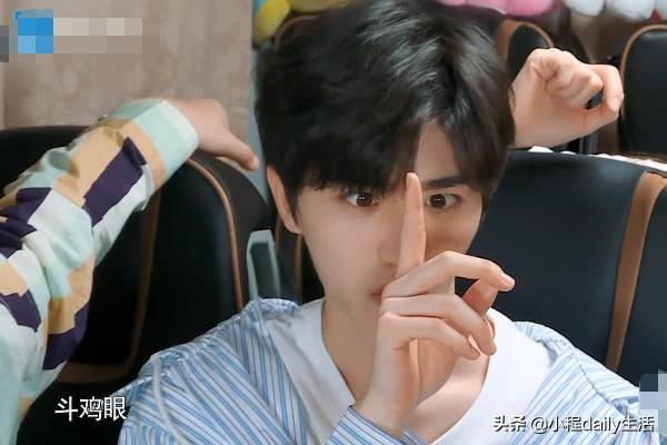 奔跑吧:蔡徐坤是真不知情?看到他斗鸡眼的表情,好像明白了点啥|电影工厂