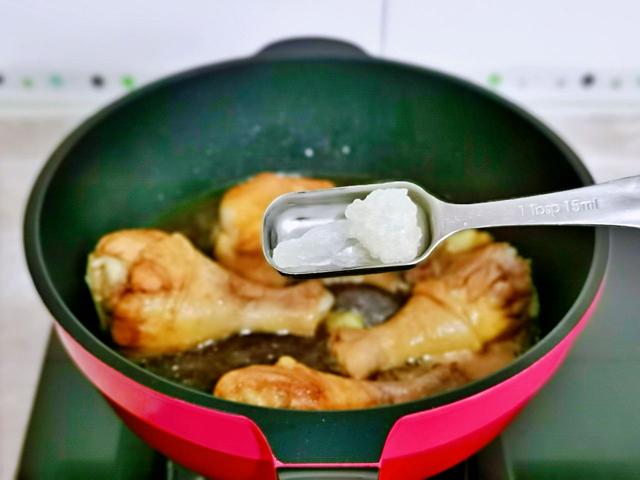 可乐鸡腿，咸甜风味，老人小孩全喜欢吃，做法简单包教包会