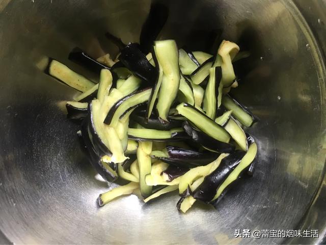 「超级宝妈」春天，多给孩子做这道菜，孩子胃口大开吃嘛嘛香，个头蹭蹭往上蹿