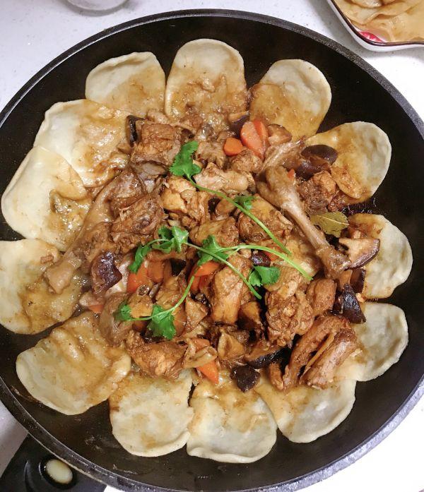 有了这些地锅鸡，实力下酒