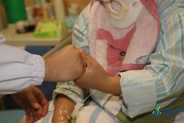 椎间盘|拯救突出的颈椎间盘！南京市第一医院河