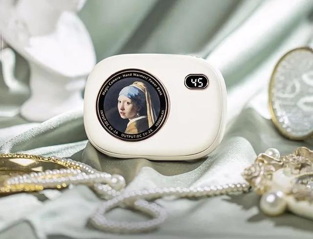 魔法相机暖手“神器”，能当充电宝还能做暖手器，5秒快速制热