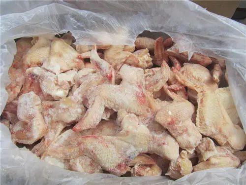 市场上的“冷冻鸡翅”都是哪来的？为什么从不断货，看完再买