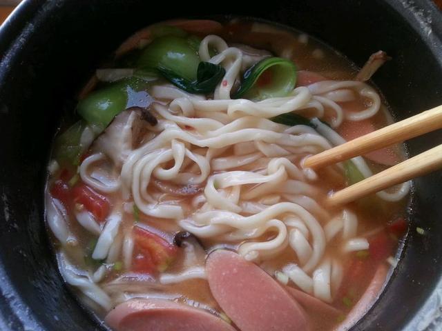 原来蘑菇面条这样做更好吃，简单易学又营养解馋，最后汤汁都不剩