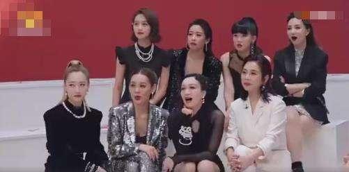 记忆拼图|在“乘风破浪”舞台上，看到了女性的相互欣赏和团结向上的力量