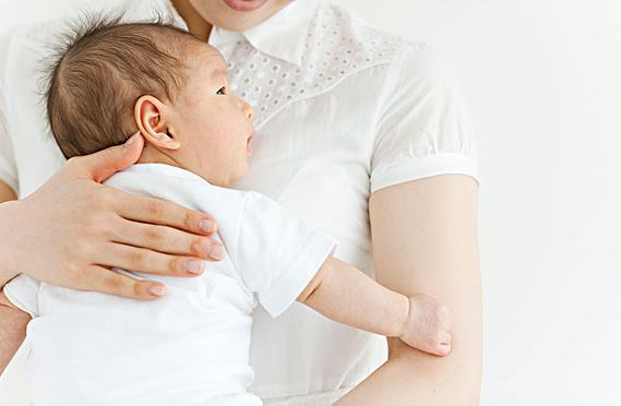 晴空蓝兮|孕妈产检出宝宝畸形，孕妈不顾反对坚持生子，出生后家人傻了