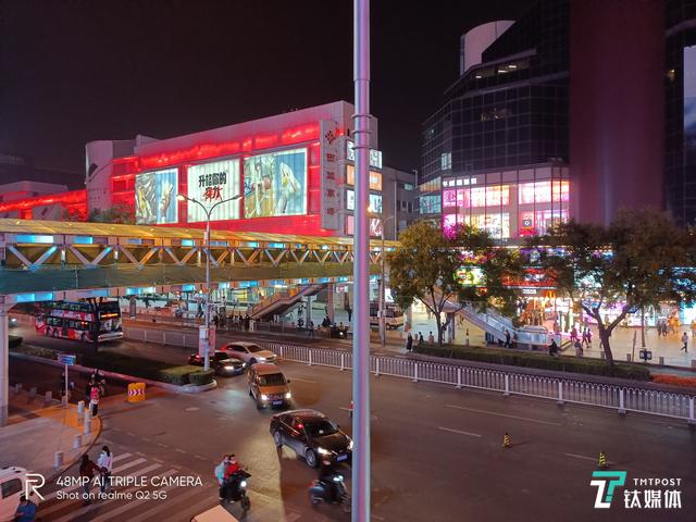 realme真我 Q2体验：120Hz高刷新率加持的5G“千元机”