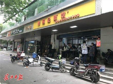 热干面|涨工资、改造店铺，惠企“活钱”让武汉这碗热干面再次火上央视