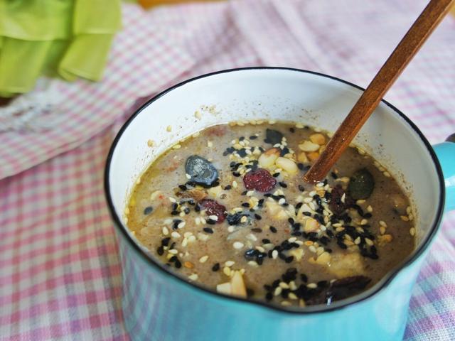 童年记忆，用面粉冲水喝，干香浓稠还“管饱，”以后不用做早餐了