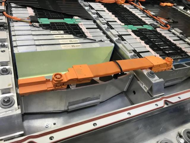 试驾宝马iX3 这是一台让人“惊艳”的纯电动SUV