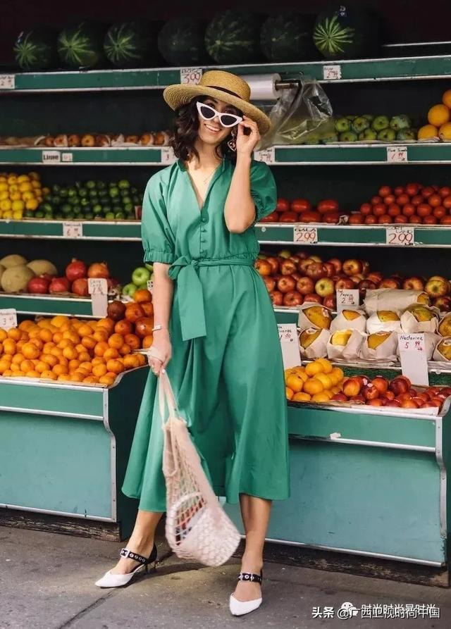 第五大道注意到这个小细节~你与时尚就是一“袖”之隔的距离